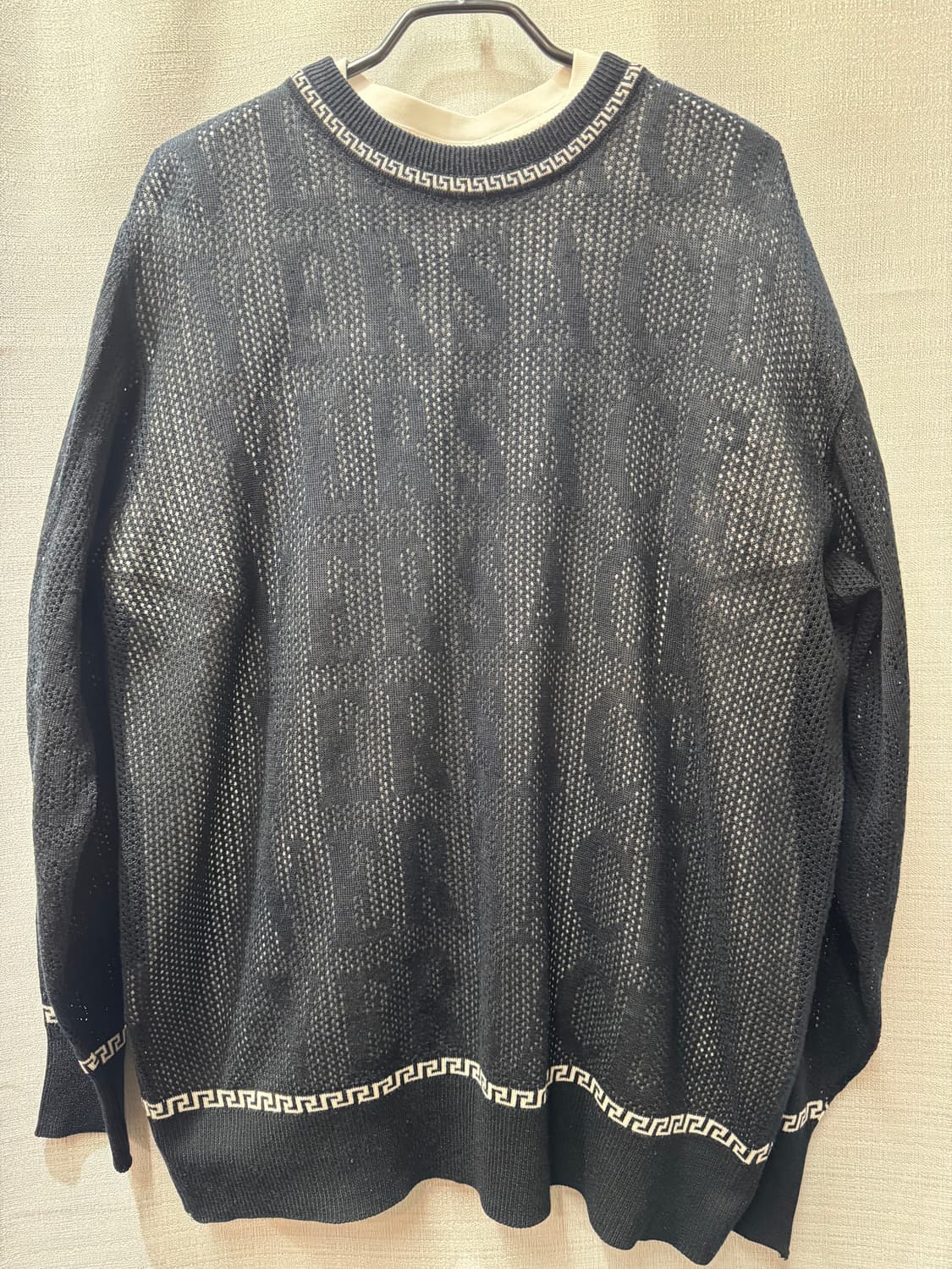 빈티지 베르사체 진스 쿠튀르 레터링펀칭니트100-105 상품이미지1