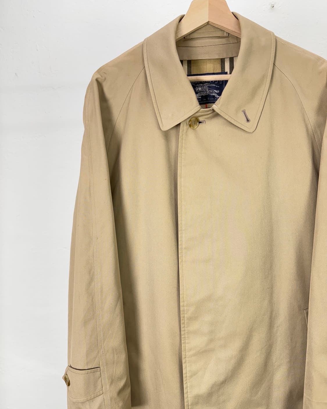 버버리 런던 베이지 싱글 브레스티드 벨티드 트렌치 코트 상품이미지2