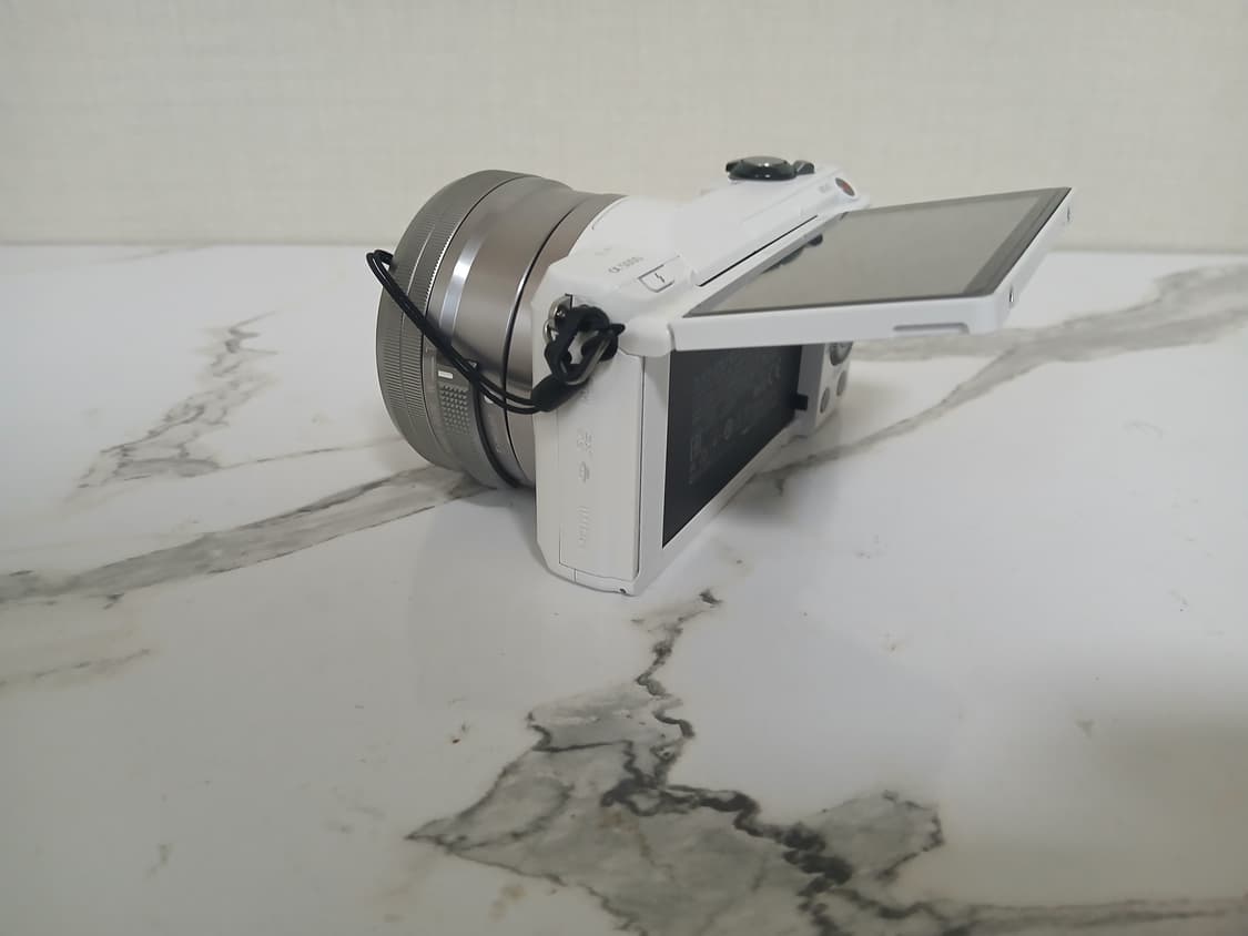 소니 a5000 미러리스 카메라 화이트  풀셋 상품이미지10