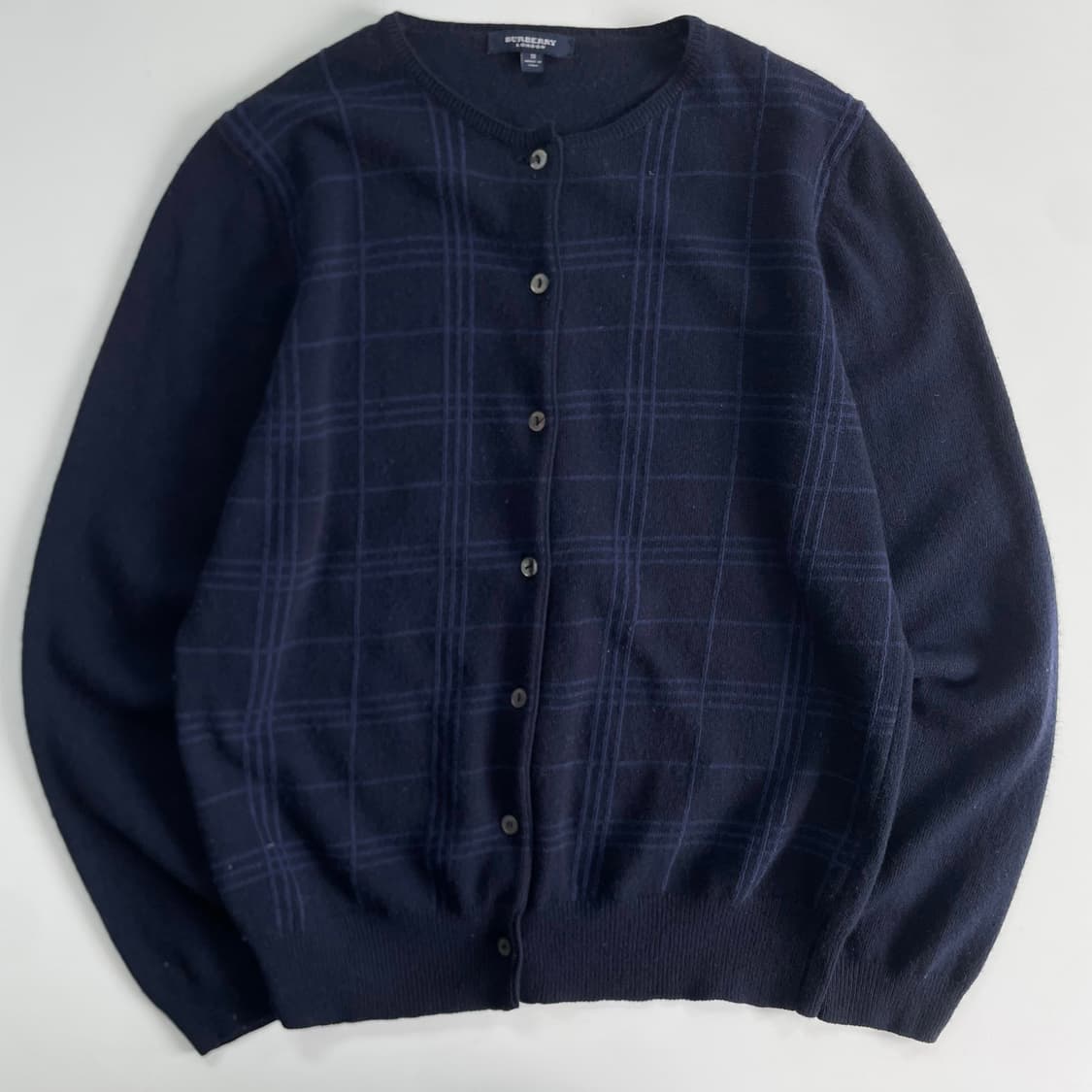 Burberry  버버리 노바체크 각인 울 라운드 가디건 상품이미지2
