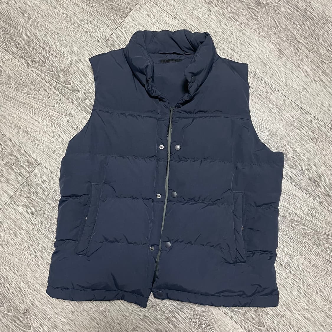 유니클로 네이비 패딩조끼 상품이미지1