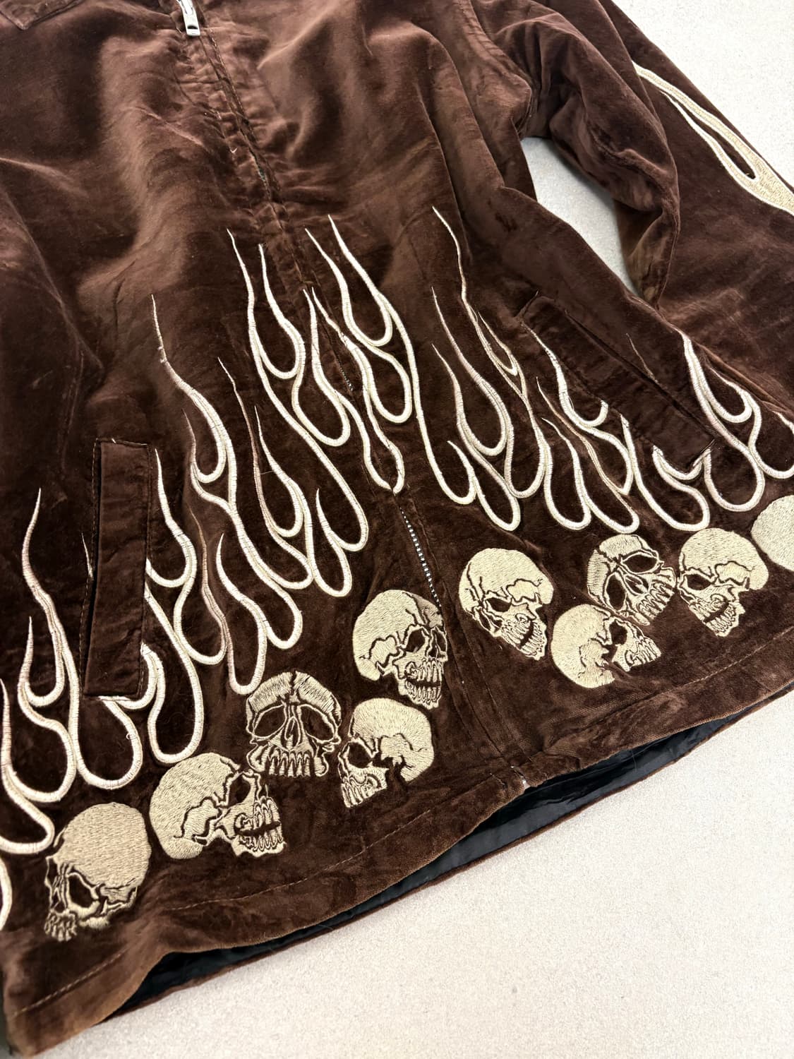 브라운 스컬 자수 자켓 상품이미지3