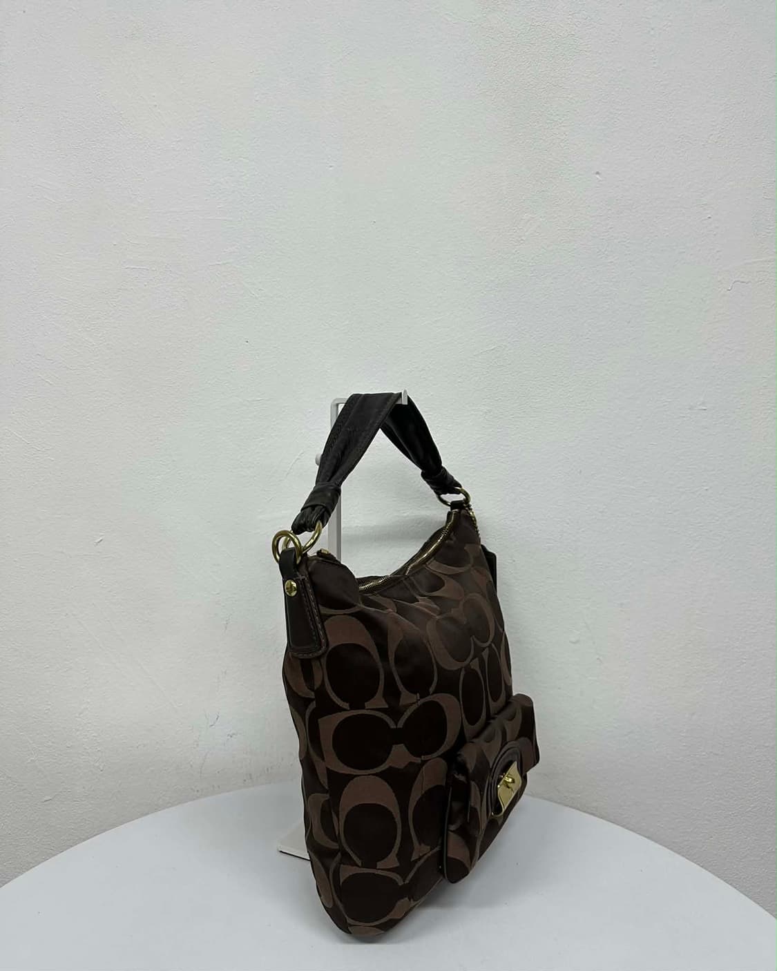 코치 시그니처 C 자가드 숄더백 상품이미지2