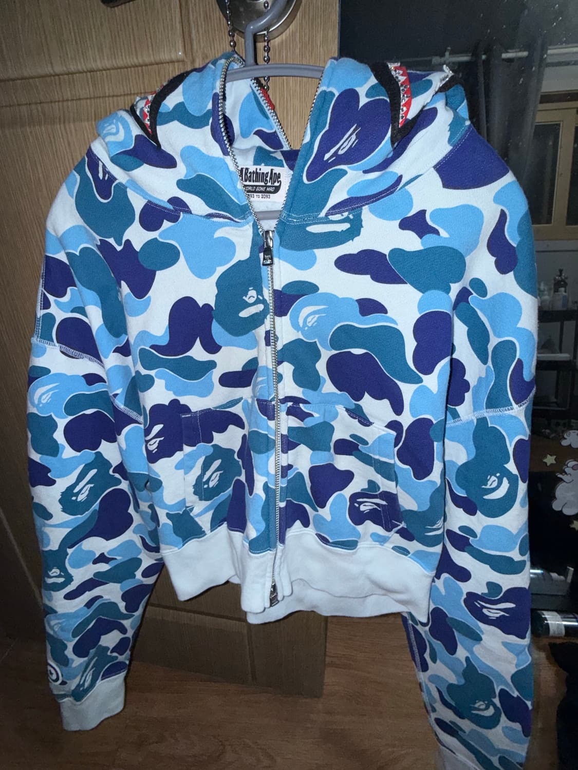 베이프 크리스탈 크롭 후드 집업 블루 상품이미지2