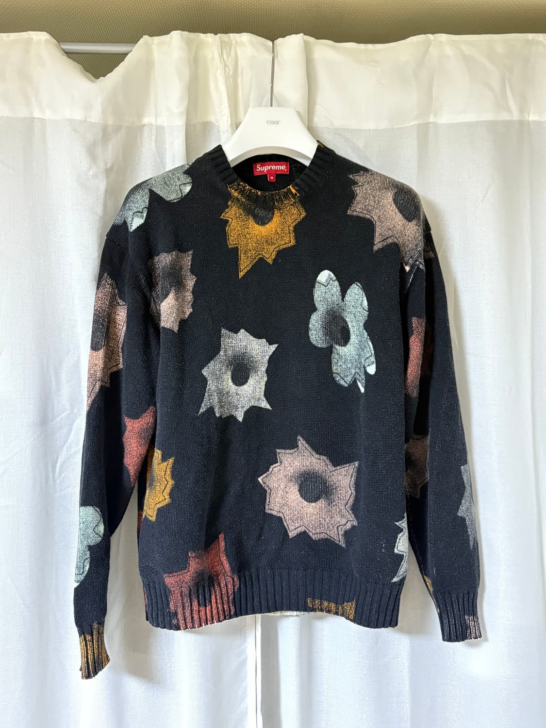 슈프림 네이트 로우만 스웨터 블랙 22SS 상품이미지1