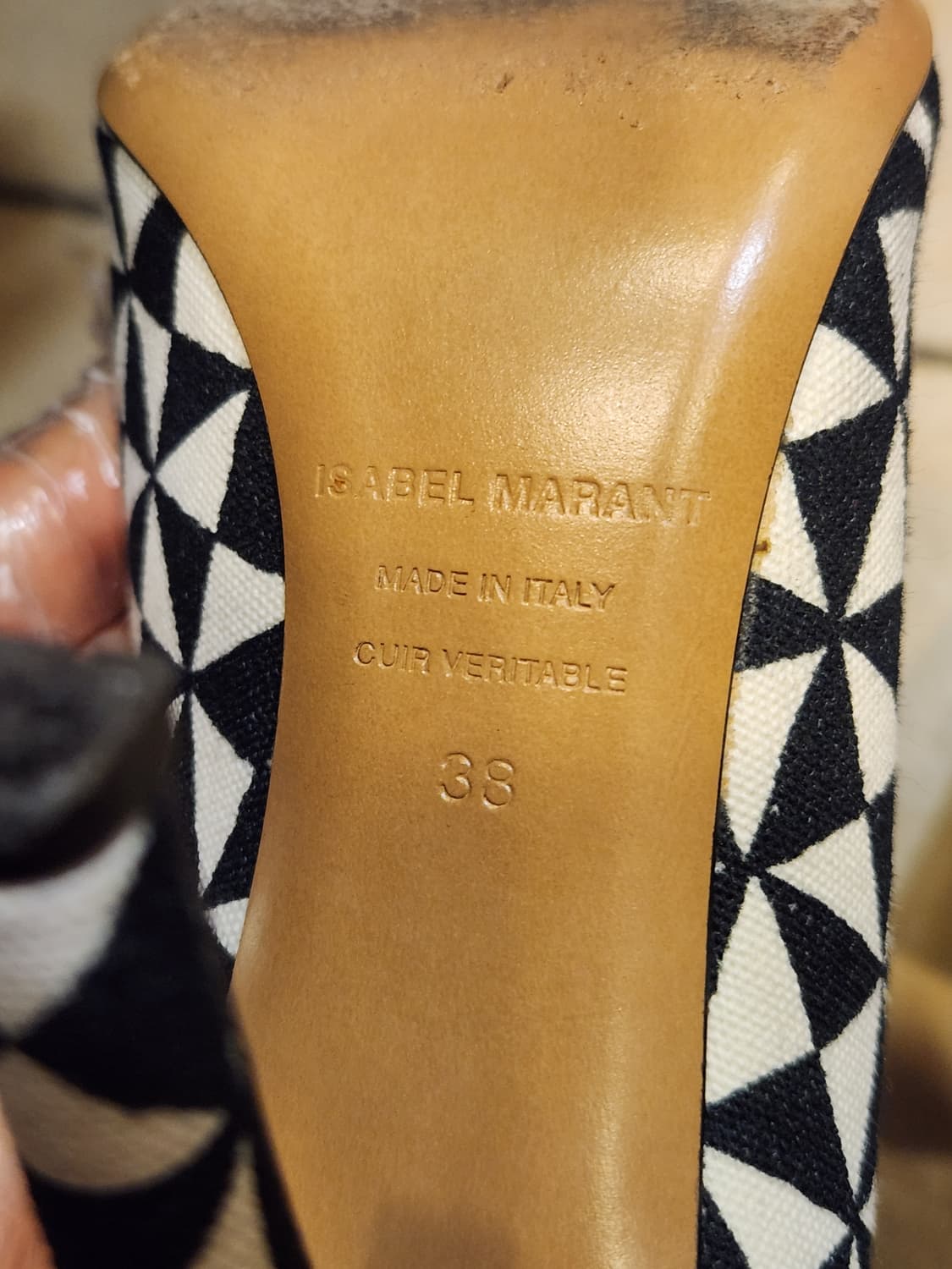 이자벨마랑 블랙 화이트 패턴힐 상품이미지10