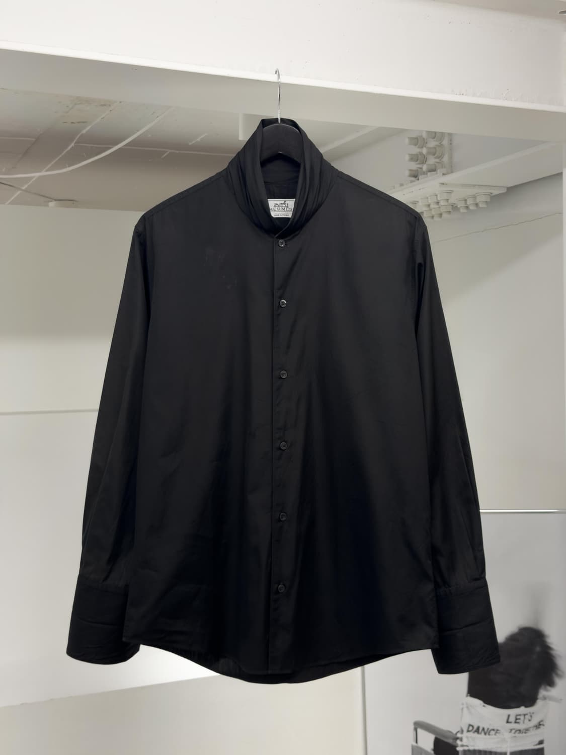 에르메스 드레이프넥 셔츠 상품이미지2