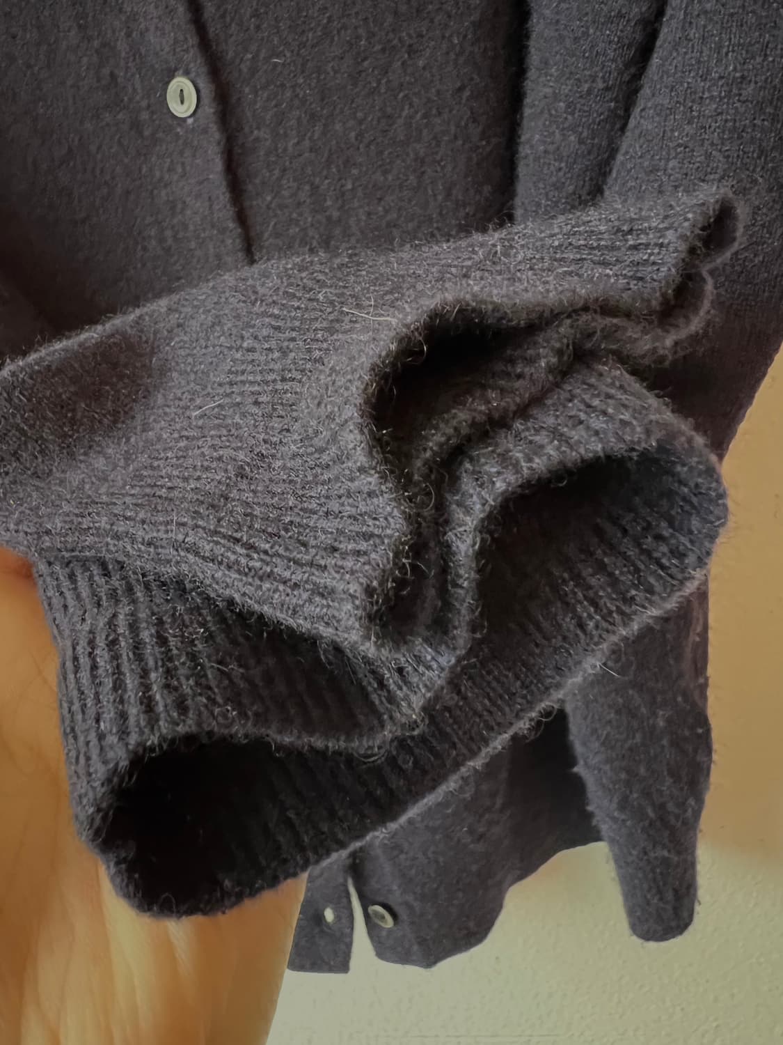 유니클로 여성 네이비 캐시미어100니트 라운드니트가디건 상품이미지4