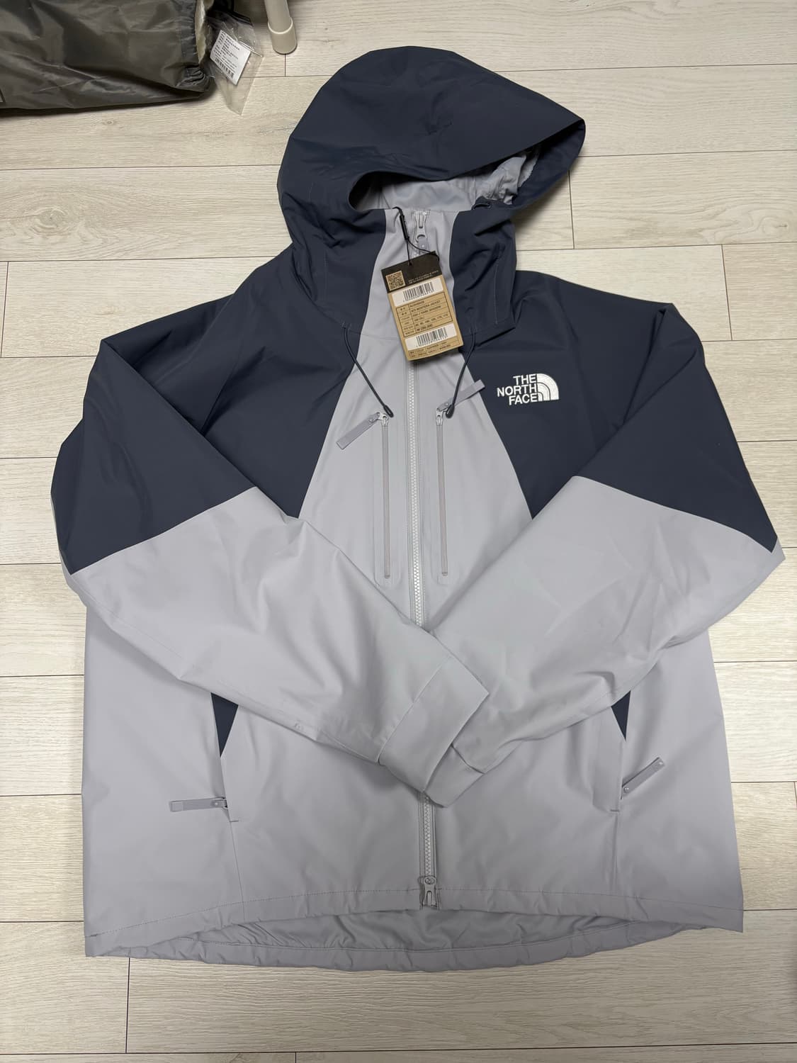 [105XL] 노스페이스 26ss 몬테라 바람막이 새상품 상품이미지1