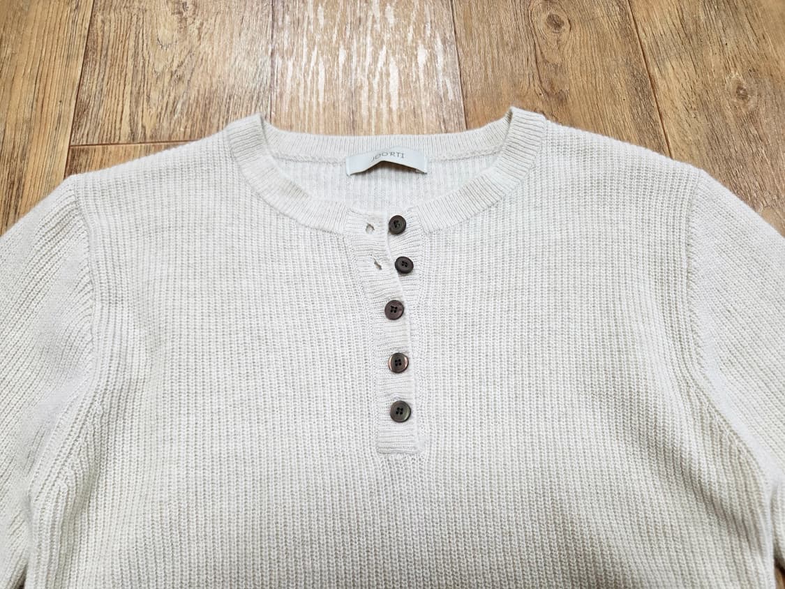 주르티(JOO'RTI) 캐시미어 버튼 니트 55-66 상품이미지4