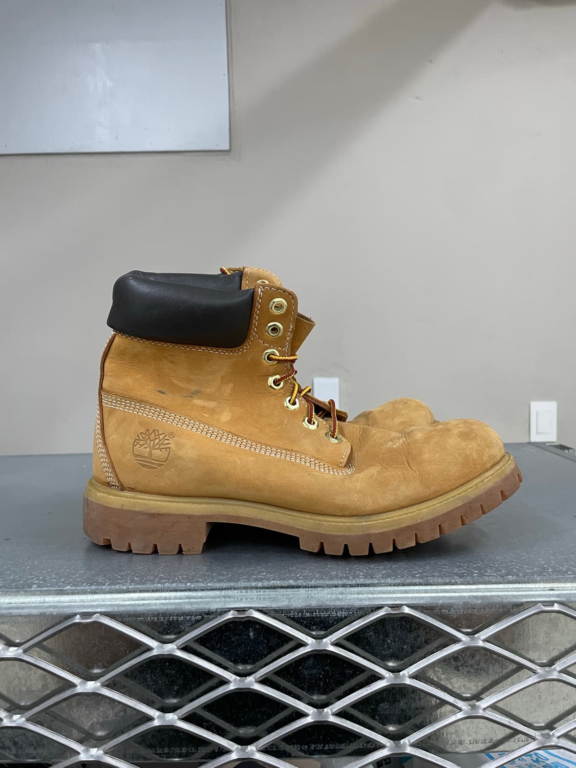 팀버랜드 6인치 프리미엄 부츠 US7.5 (gr-4027) 상품이미지4