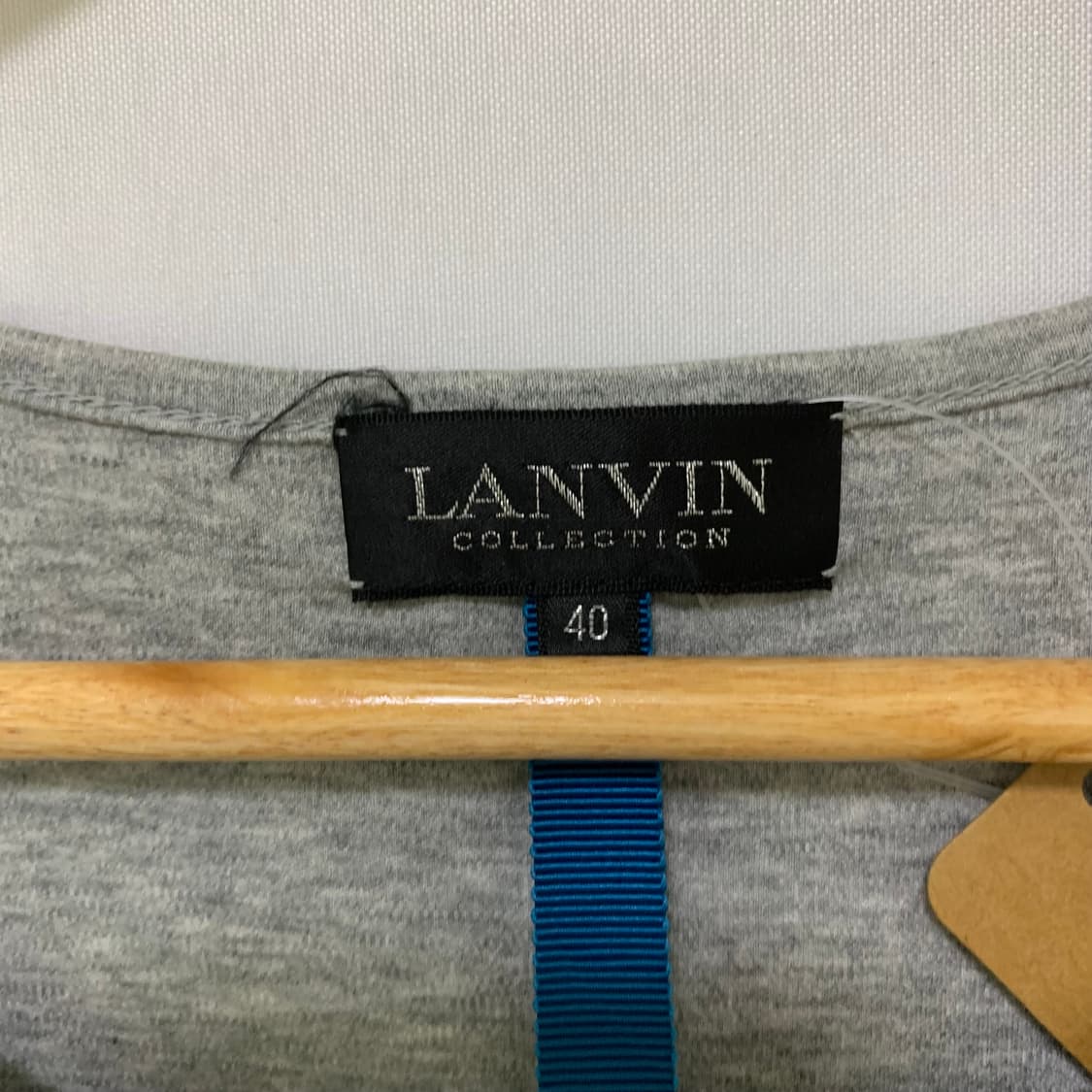 LANVIN 랑방 빈티지 퍼프 소매 슬림 글리터 로고 프린팅 반팔 티셔츠 상품이미지6