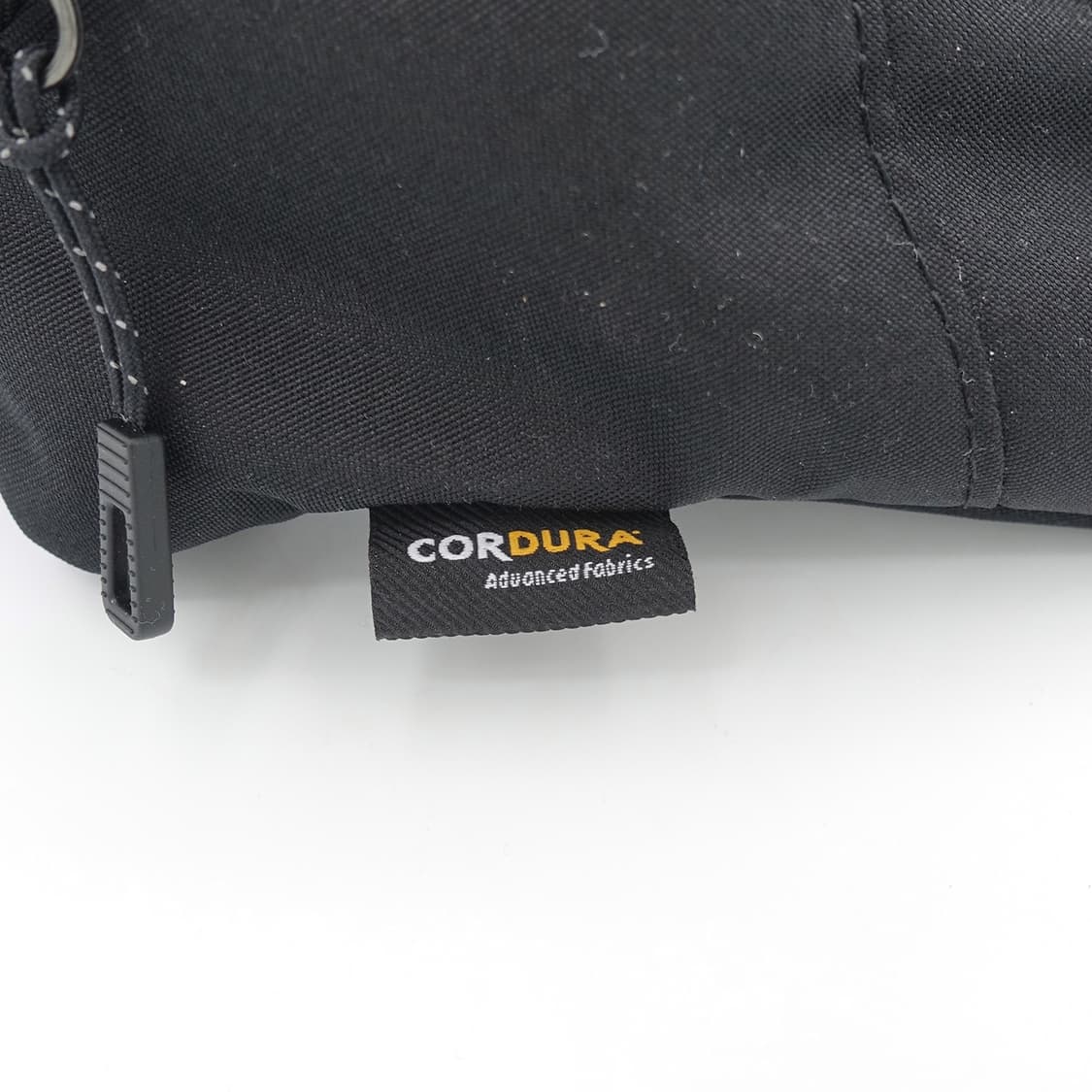 COMMEDESGARCONS 꼼데가르송 옴므 블랙 코듀라 웨이스트 벨트백 상품이미지5