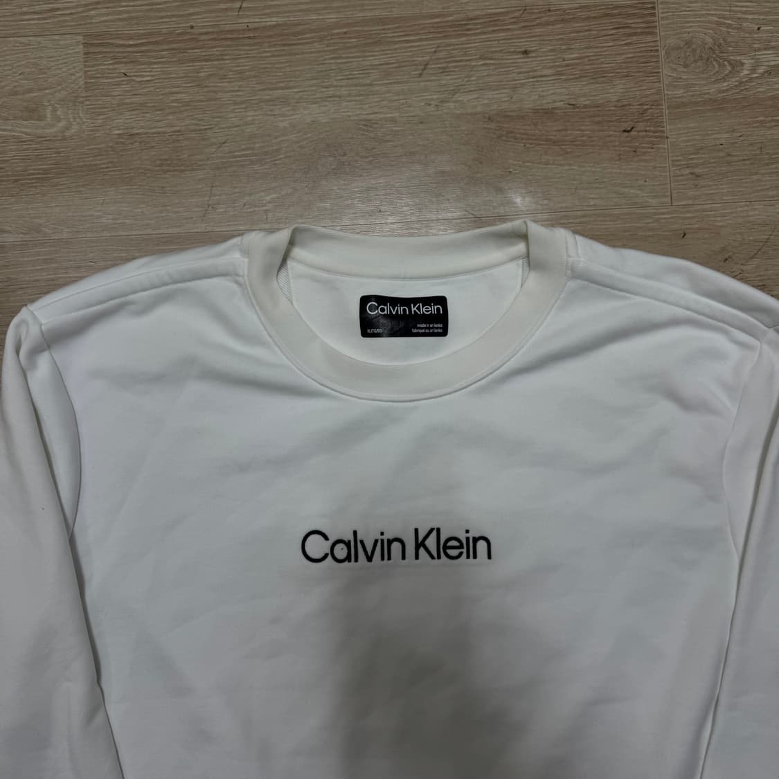 캘빈클라인 로고 라운드 맨투맨 상품이미지2