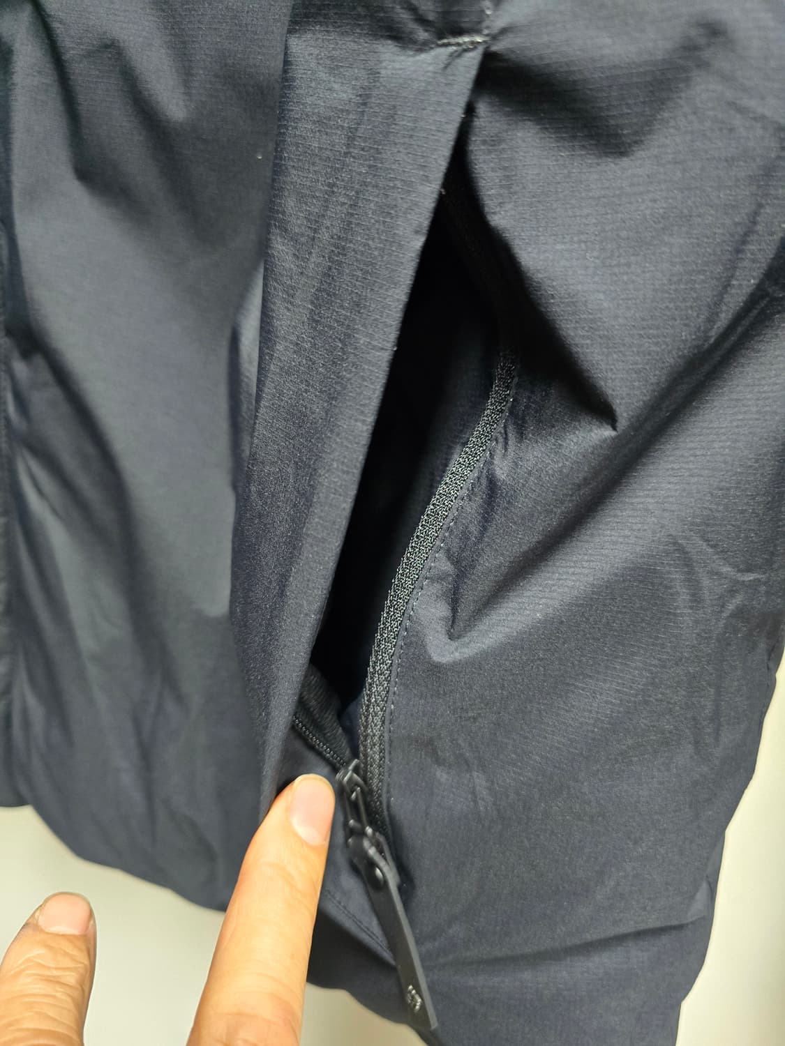 컬럼비아 옴니히트 구스다운경량 숏패딩재킷 95 상품이미지4