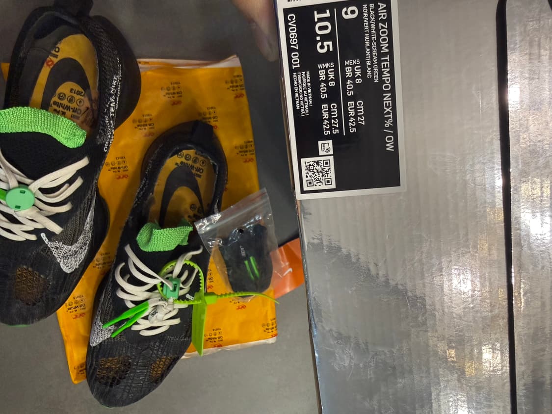 나이키 x 오프화이트 에어 줌 템포 넥스트% 블랙 상품이미지3