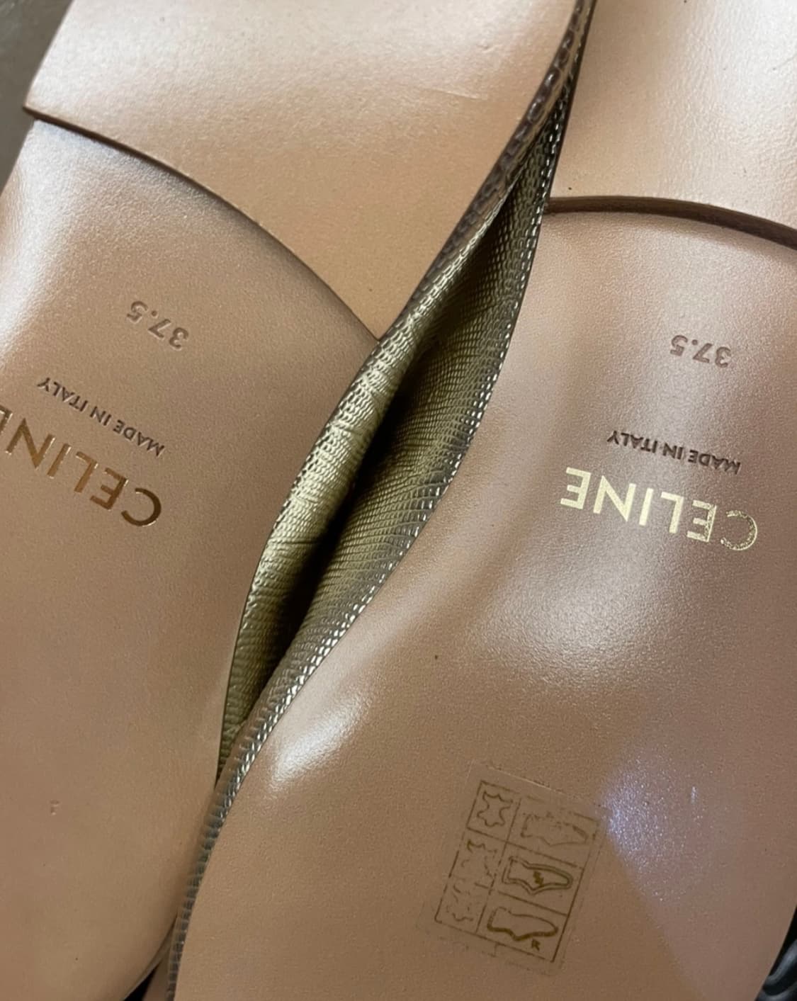 셀린느 메리제인 펌프스 37.5 (새상품) 상품이미지3