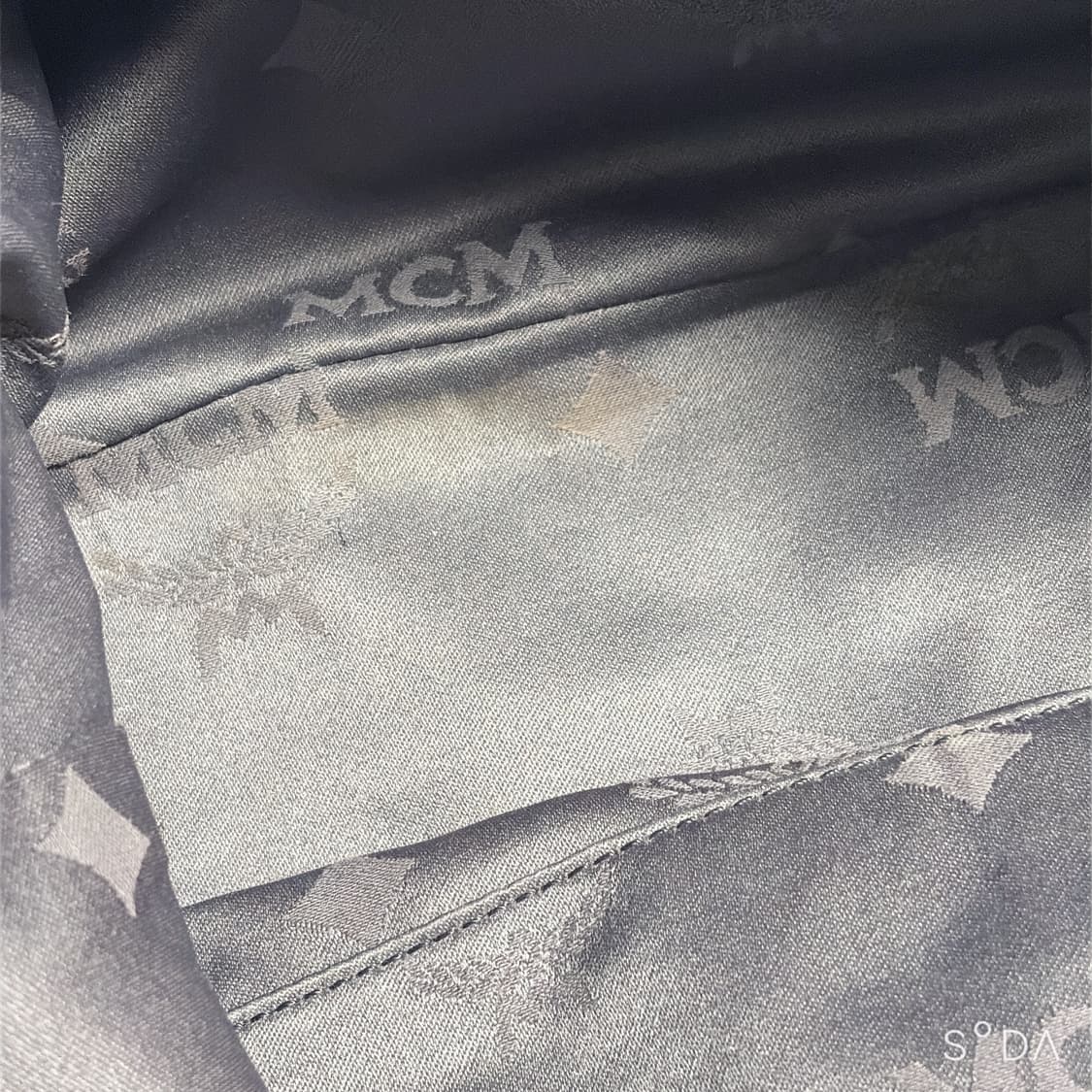 MCM 엠씨엠 블랙 토트겸 크로스백 상품이미지9