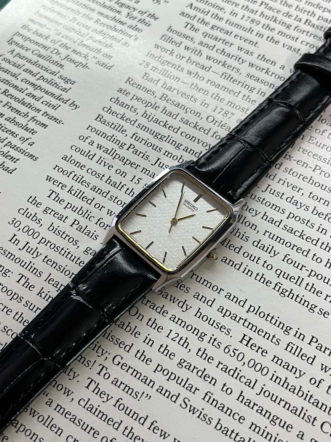 Vintage Seiko Quartz Chariot Tank Watch 상품이미지2