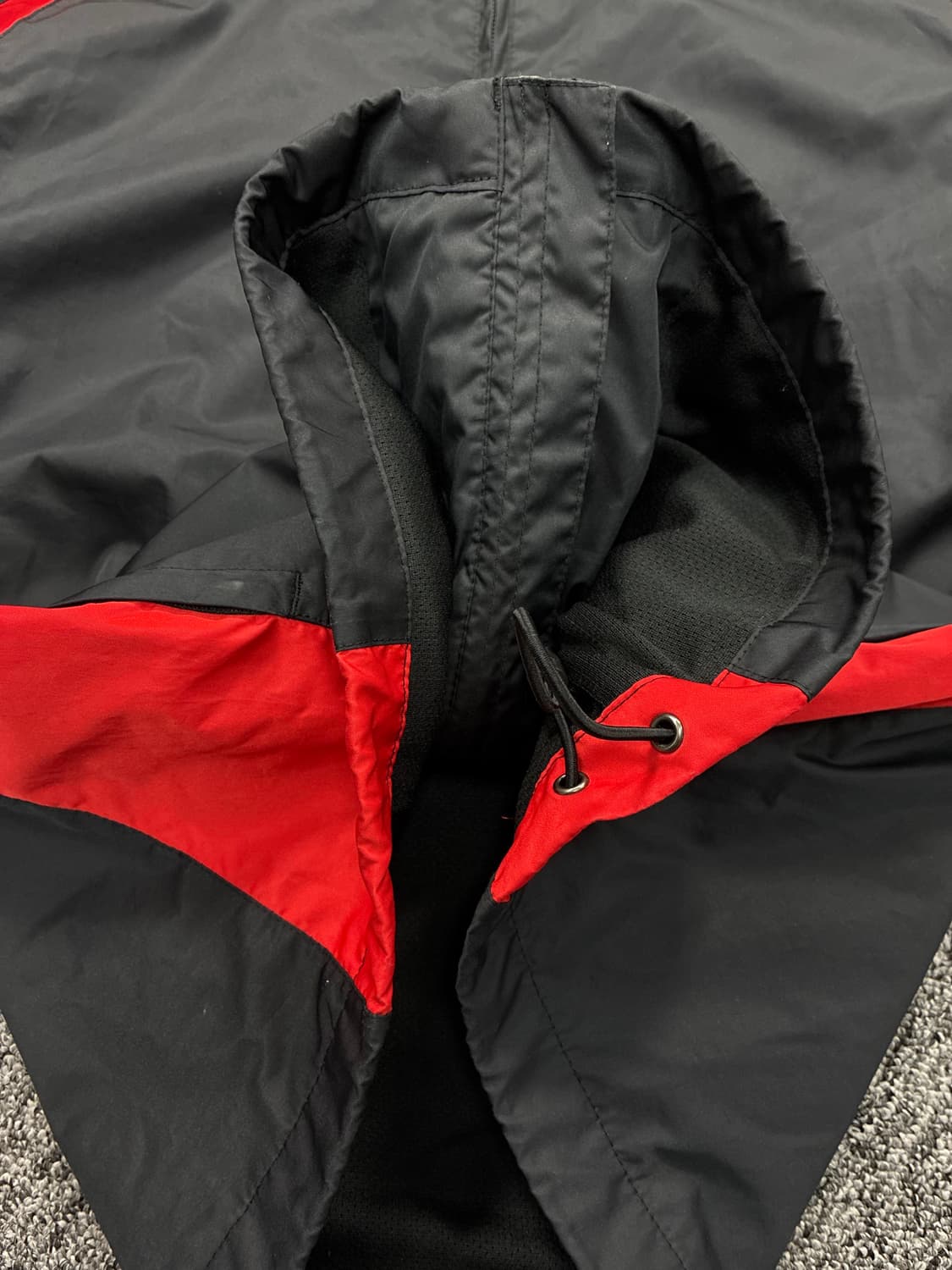 나이키 00s 블랙 레드 토탈 90 바람막이 M 상품이미지7