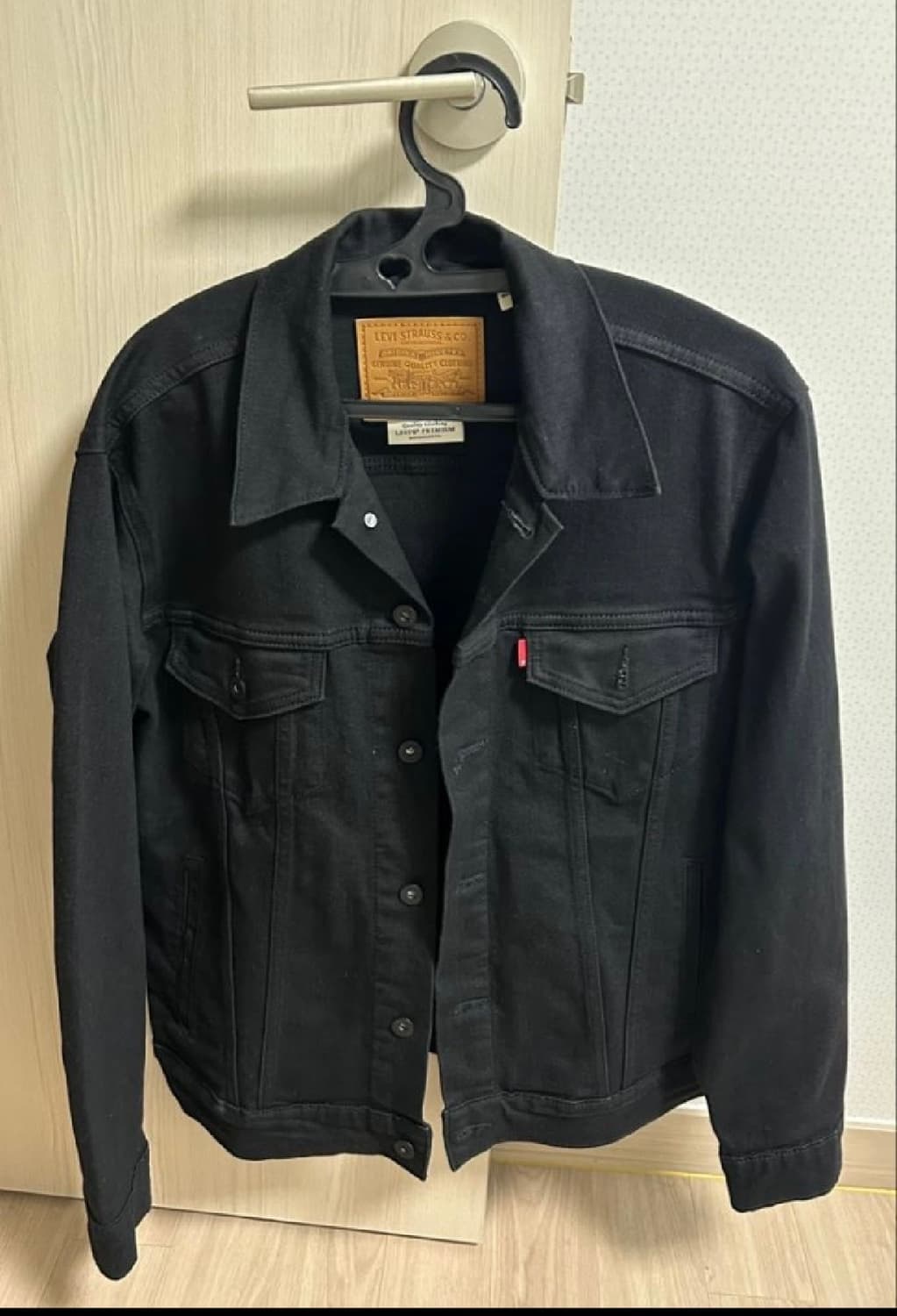 리바이스 프리미엄 블랙 트러커 데님자켓 M 상품이미지1