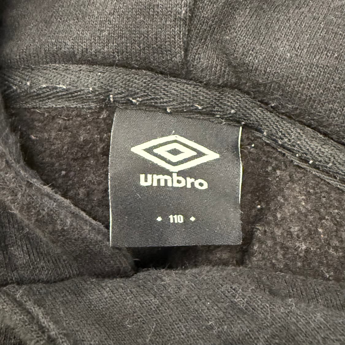 엄브로 블랙 후드티 110 상품이미지5