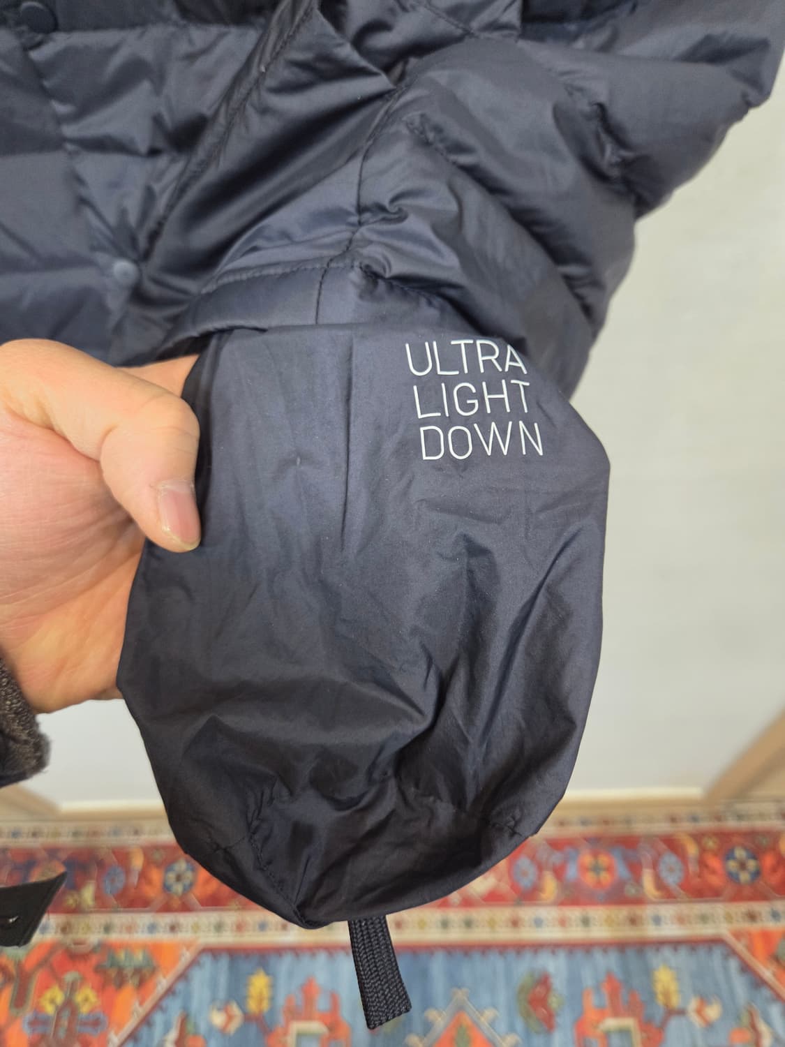 유니클로 울트라라이트다운 경량패딩 조끼 xl 다크네이비  상품이미지4
