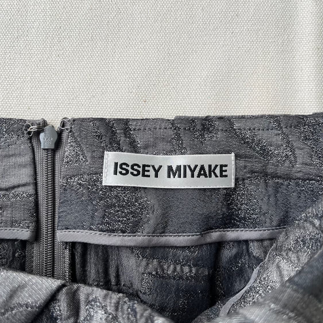 이세이미야케 입체 자카드 텍스처 스커트 상품이미지4