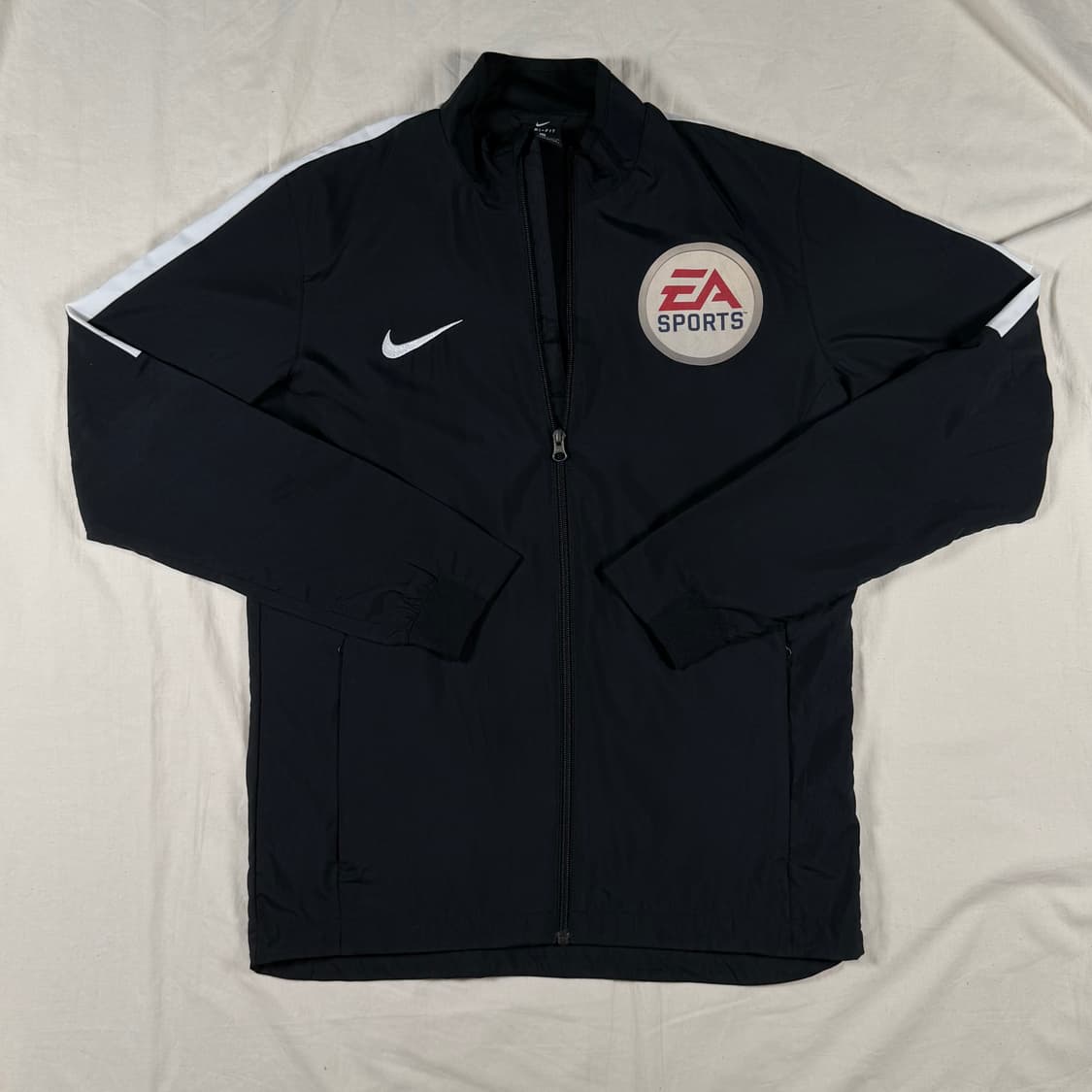 나이키 EA 스포츠 바람막이 집업 자켓 상품이미지1