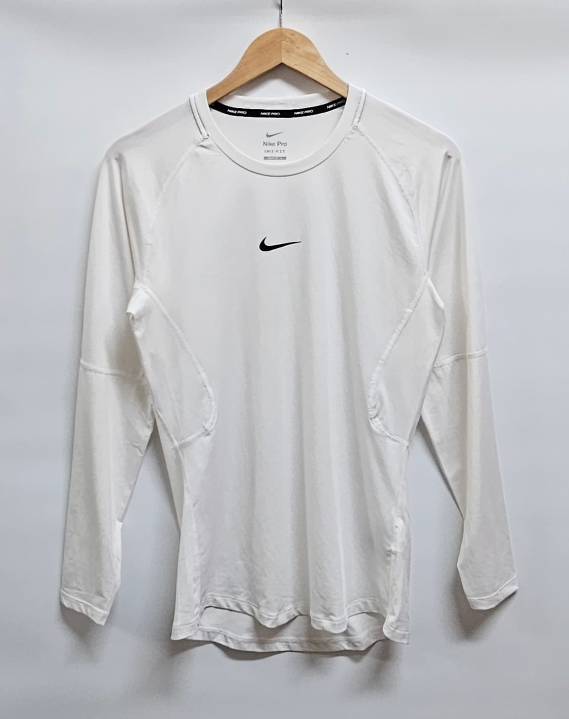 나이키 프로 긴팔 화이트 드라이핏 L 25년신상 상품이미지1