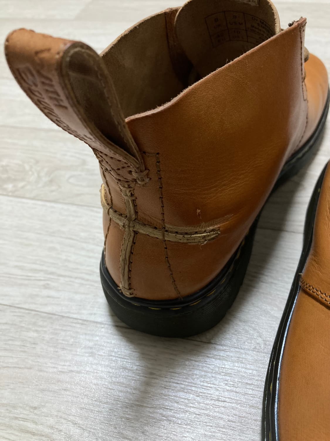 닥터마틴 앰버(Ember)부츠 UK8(270) 판매 상품이미지10