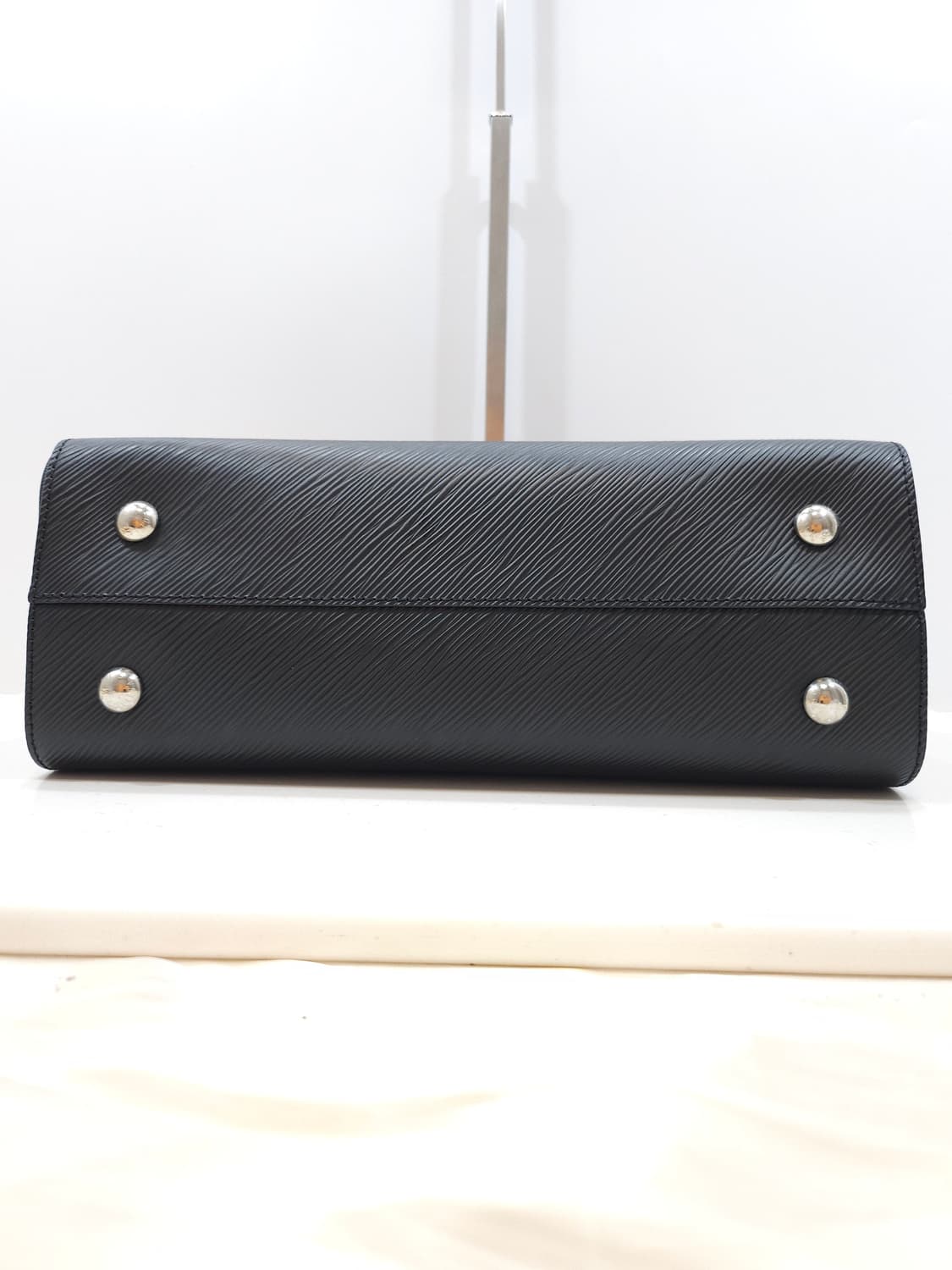 [정품] 루이비통 에삐 트위스트 토트백 M54810 상품이미지5