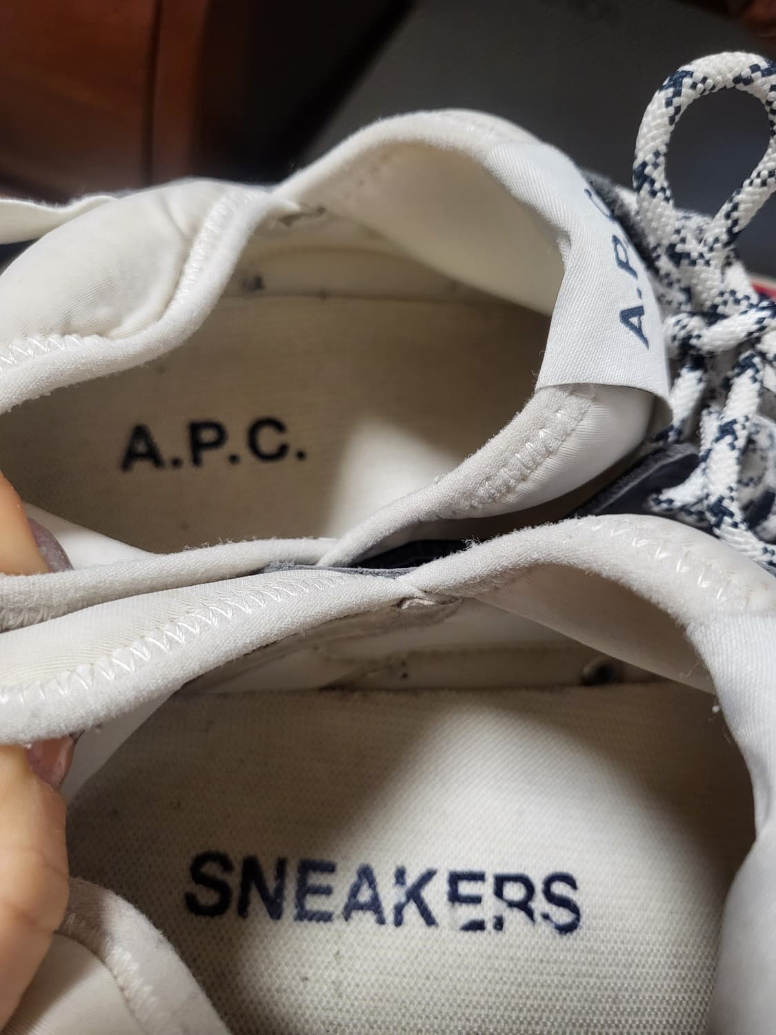 A.P.C. 레드 언클 데이브 스니커즈 상품이미지4