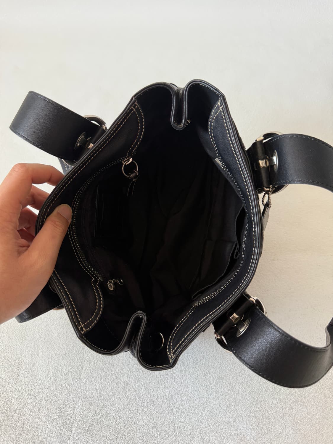 코치(COACH) 레더 토트백 상품이미지9