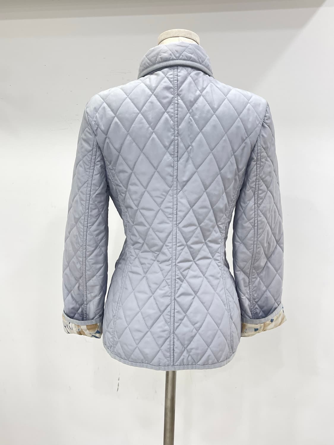 페라가모 간치니 퀼팅 자켓 상품이미지3