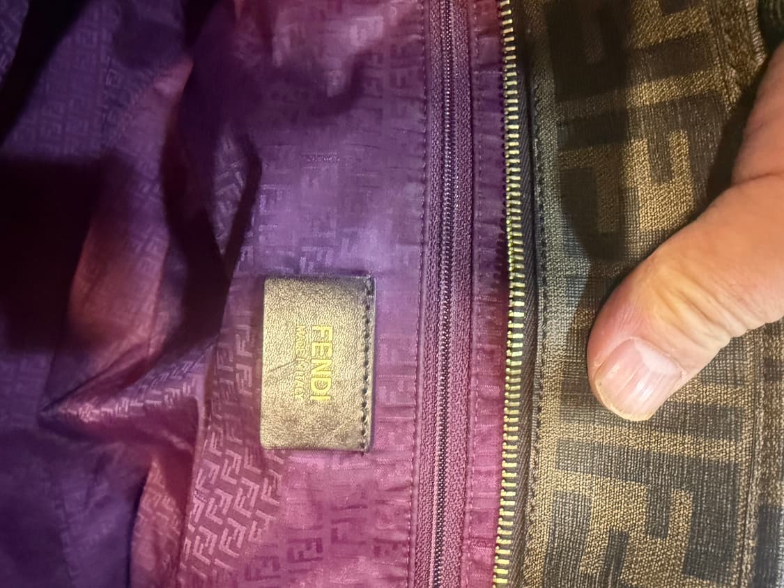 정품 펜디 주카 쇼퍼백 팝니다 상품이미지7