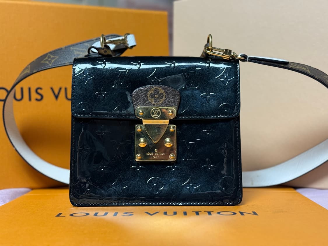 루이비통 스프링 스트리트 블랙 상품이미지1