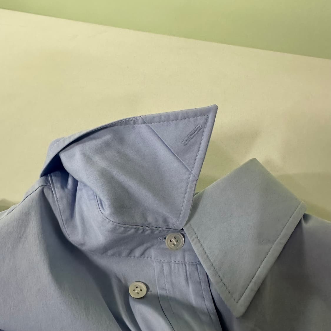 90 S 띠어리 스카이블루 와이드카라 셔츠 상품이미지4