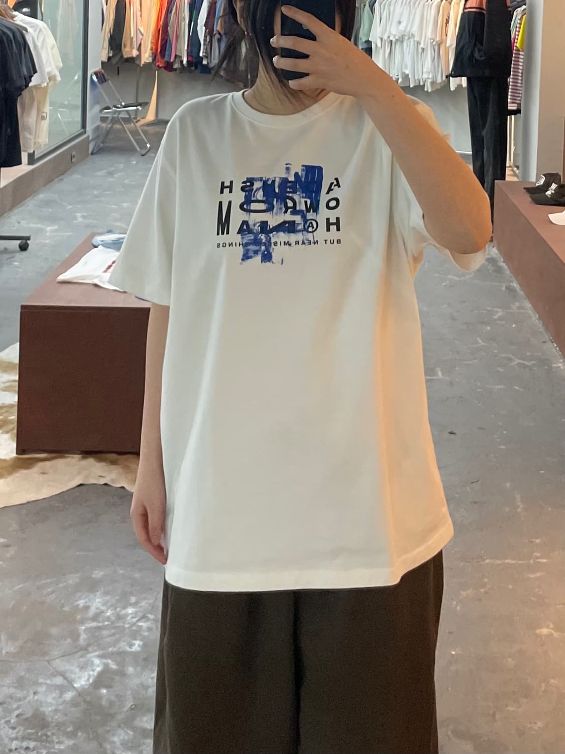 아더에러 플러그 한남 화이트 반팔 H2521 상품이미지1