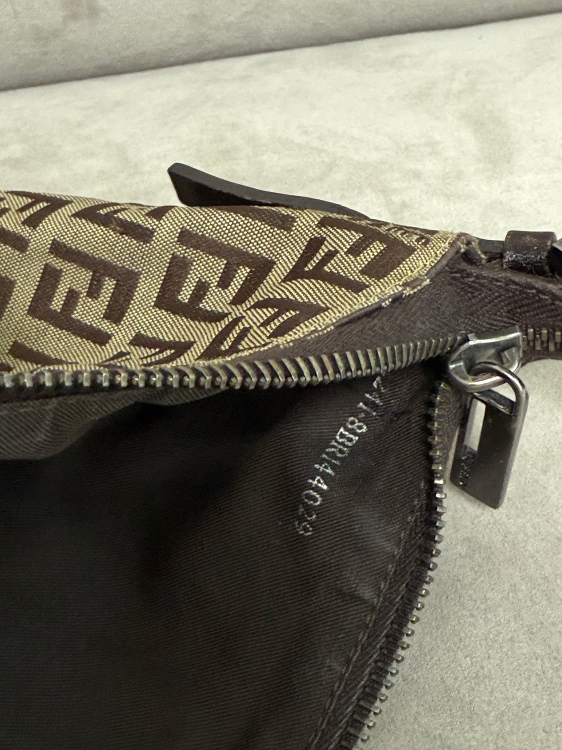 펜디 FF로고 미니 호보백 상품이미지6