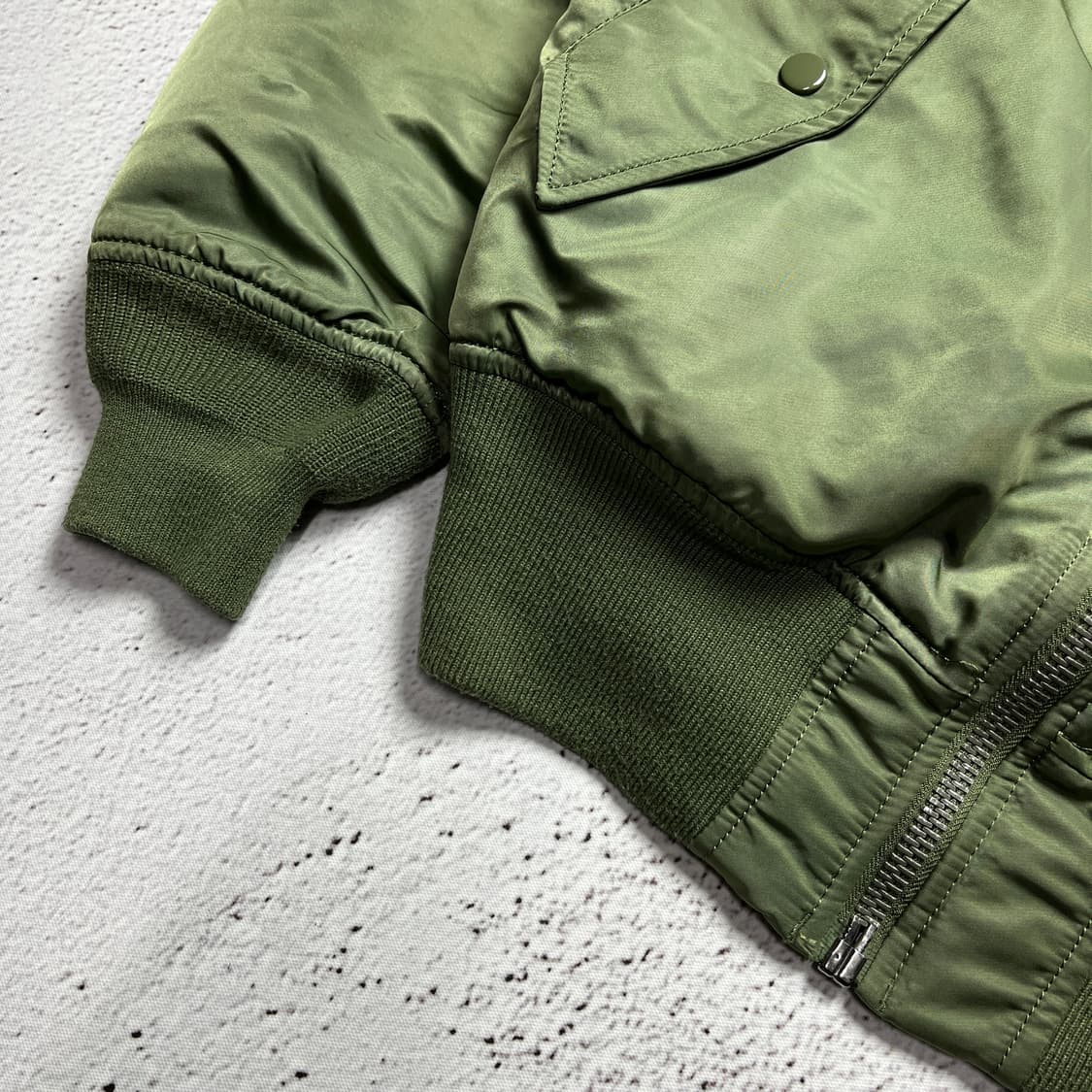 Alpha Industries MA-1 Flight Jacket 상품이미지5