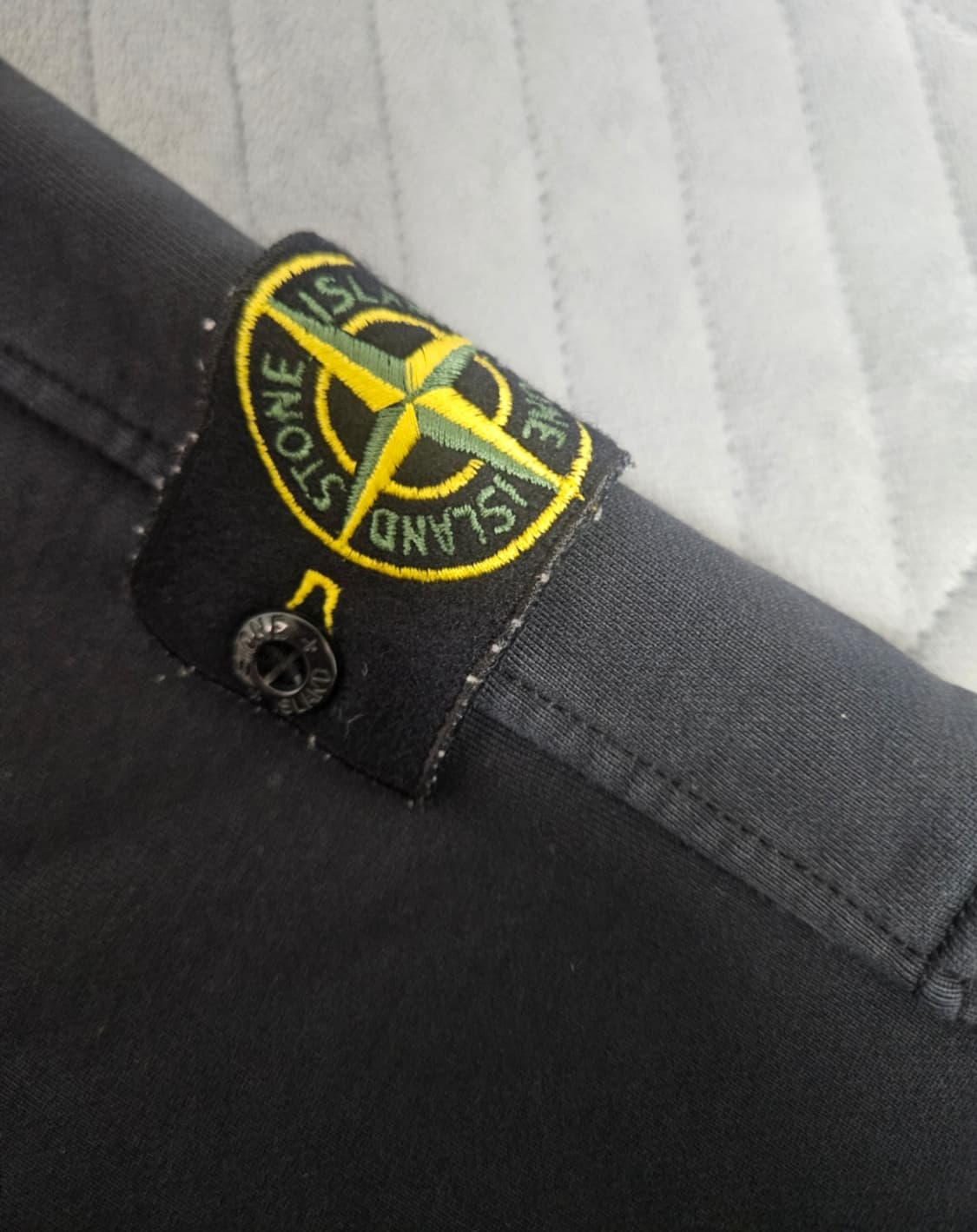 스톤아일랜드 앞포켓 맨투맨 M~L 상품이미지3