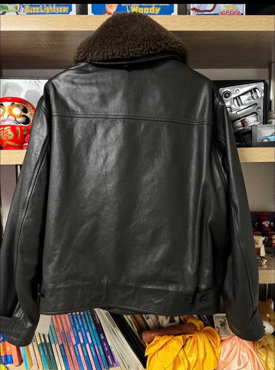 르메르 24fw 레더 무스탕 L사이즈 상품이미지3