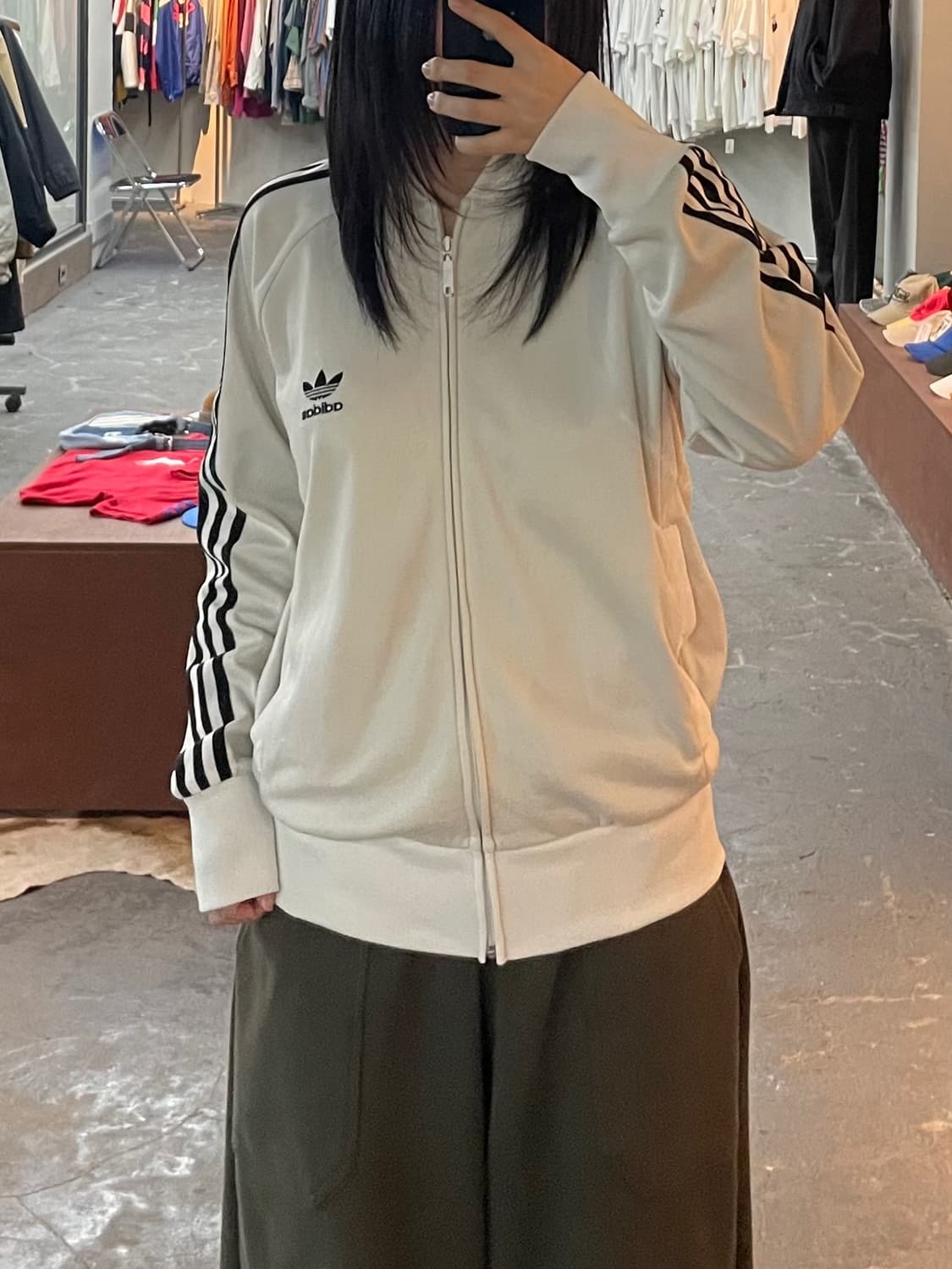 아디다스 오리지널스 화이트 트랙 져지 H2607 상품이미지1