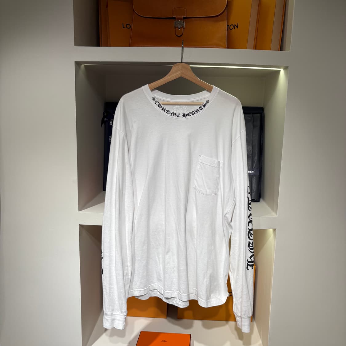 2XL/ 크롬하츠 넥 스크립트 로고 롱슬리브 티셔츠 화이트 블랙 상품이미지1