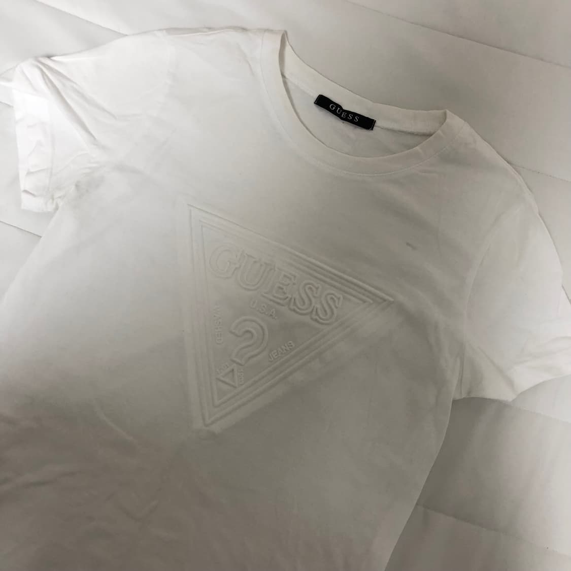 게스 반팔 화이트 상품이미지1