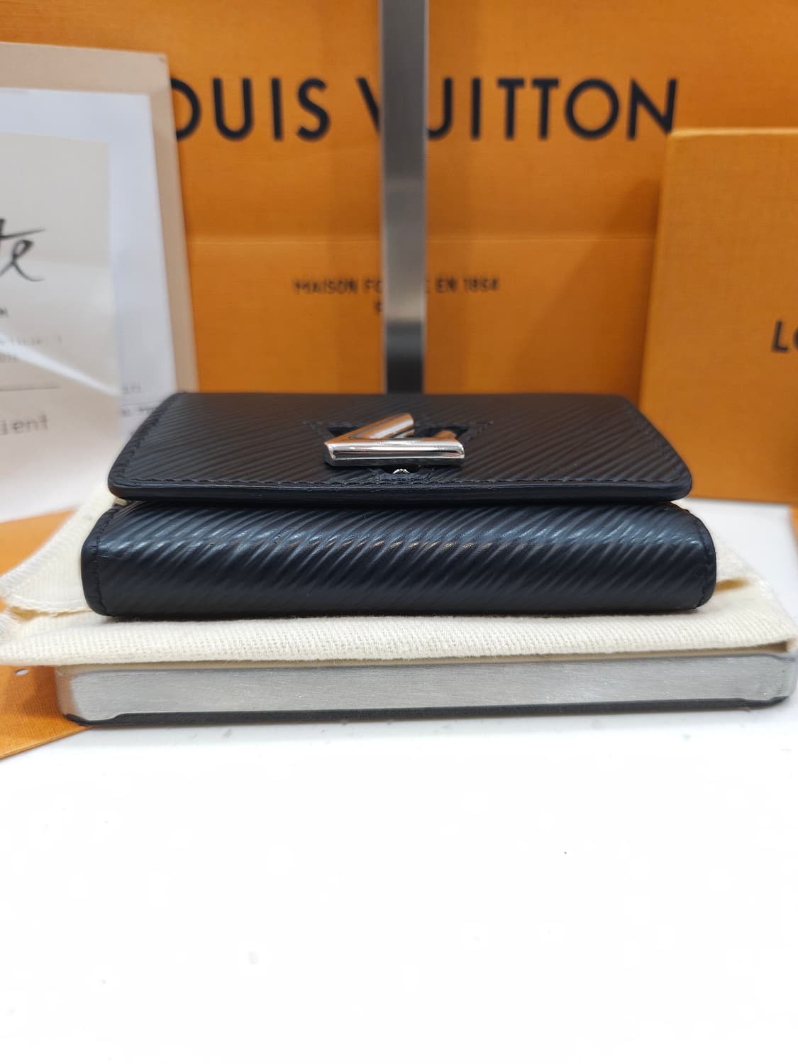 루이비통 트위스트 XS 월릿 상품이미지9