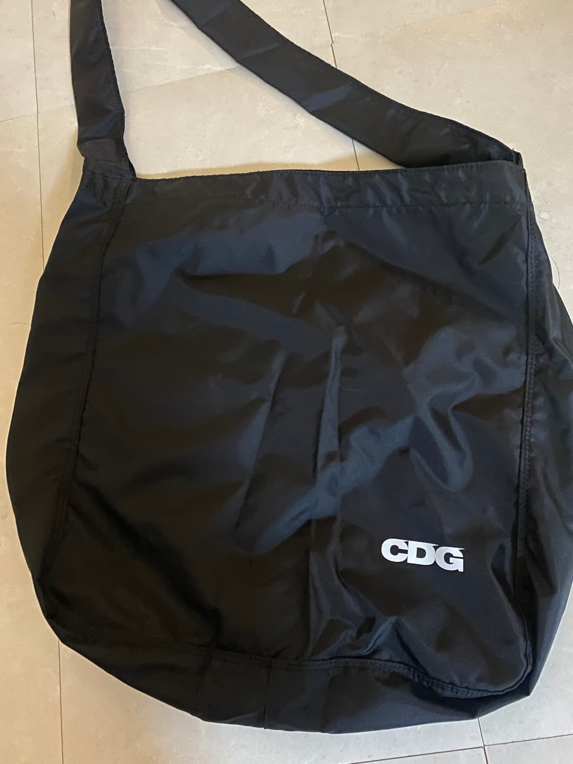 CDG 나일론 크로스백 블랙 상품이미지2