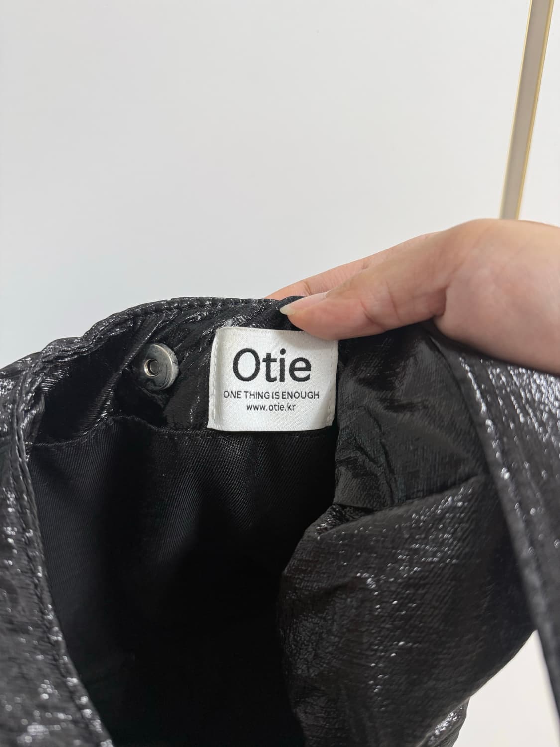 오타이 Rustling Glossy bag 블랙 상품이미지6