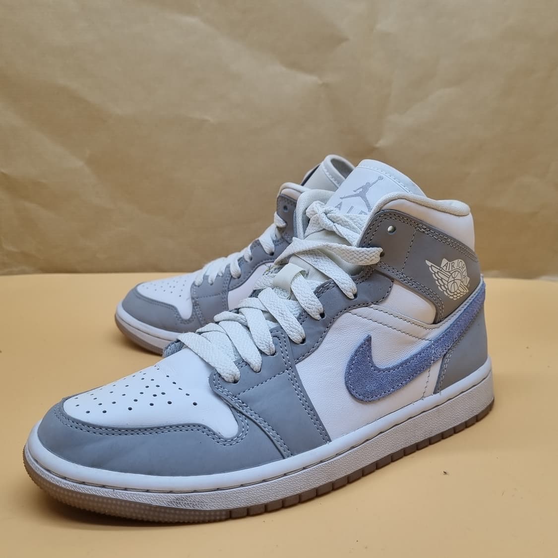 나이키 조던1 울프 그레이 여성미드230 상품이미지1